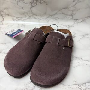 Women’s White Mountain Suede Buckle Loafers - Chocolate US Size 6